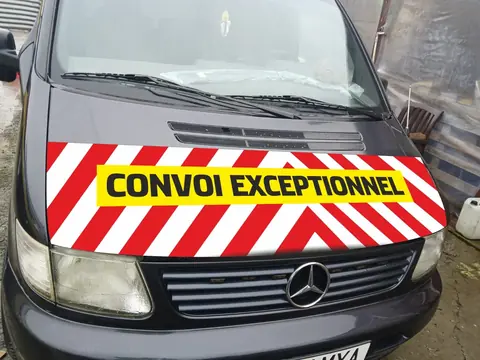 Platformă tractări auto